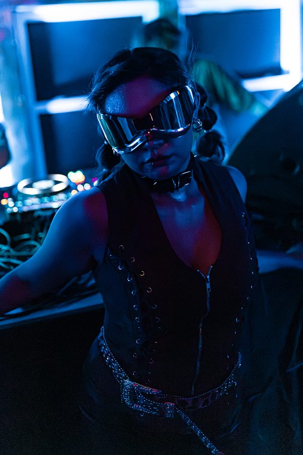 black label radio